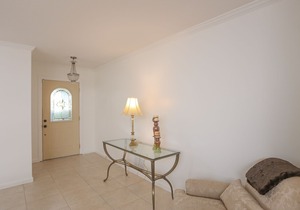 VENICE-- WITH A POOL -- LOW SUMMER RATES