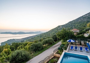 Villa Antea Brsecine - Five Bedroom Villa with Swimming Pool
