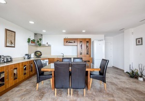 Villa Aquarelle by Rafleys - 6BR Villa, Breathtaking Sea Views, 7 min Walk to the Beach, Wifi