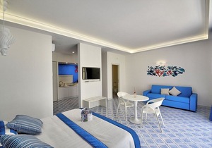 Villa Clarice D, fully refundable with voucher*: An elegant and modern studio apartment in a quiet position, located on a hillside above the sea, with Free WI-FI.