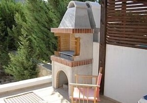 Villa Helios with Private Pool and Garden with Barbecue and Free Wi-Fi