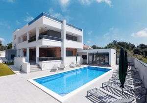 Villa Histra with Private Pool and Sea View