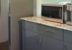 Villa Honeysuckle, well appointed villa in the Winelands with pool, gym, garden.