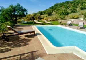 Villa La Tina Golf with Lake View, Pool & Wi-Fi