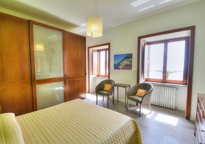 Villa Laila D, fully refundable with voucher*: A pleasant and spacious apartment which faces the sun and the sea, with Free WI-FI.