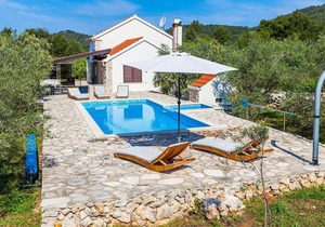 Villa Mariela in Korcula, heated pool