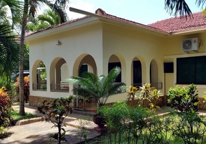Villa Papaya in Jamboland-Diani