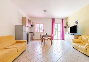 Villa Steps from the Beach