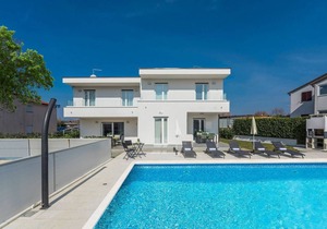 Villa Tonka with Pool