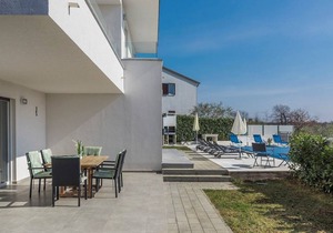 Villa Tonka with Pool