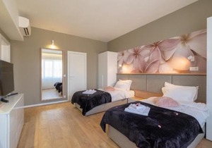 Vitosha Blvd Luxury 2-Bedroom, 2-Bathroom with Balcony