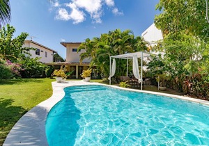 VT01 Excelente Casa 4 Suítes em Vilas do Atlântico