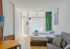 VV 404 Vista Mar con Balcón