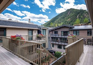 Walk To Everything! Premier Downtown Aspen Location. 50 yds to Gondola. Wood FP. Washer/Dryer.