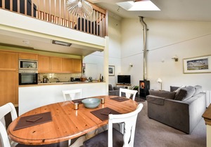 Walled Garden Mews 4 - a mews cottage that sleeps 6 guests in 2 bedrooms