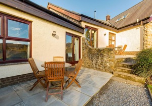 Walled Garden Mews 8 - a mews cottage that sleeps 6 guests in 2 bedrooms