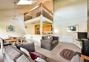 Walled Garden Mews 9 - a mews cottage that sleeps 6 guests in 2 bedrooms