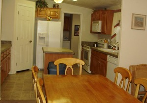 WATERFRONT,PRIVATE BOAT RAMP ,SANDY BEACH GATED COMMUNITY, 3 BEDROOM & 2 BATH