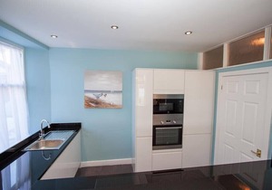 WATERSIDE, pet friendly, with a garden in Ambleside