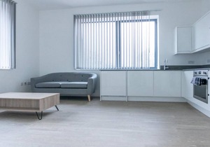 West Plaza in Brentford - Standard studio