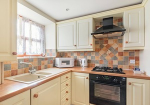 What a wonderful holiday cottage for a romantic break away.