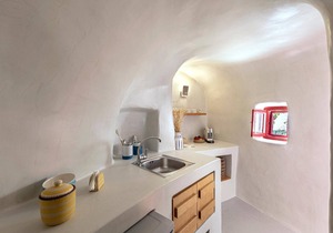 White Cave by Caldera Houses