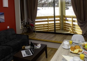 Wifi, 50m from shops, fitness, swimming pool, tv, ski locker, 40m², Isola 2000