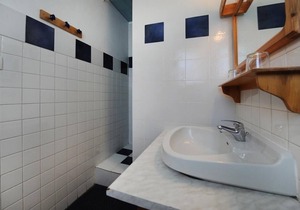 Wifi, 100m from ski slopes, parking, tv, ski locker, 35m², Les Menuires