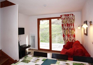 Wifi, ski-in/ski-out & foot of the slopes, fitness, swimming pool, terrace, balcony, parking, tv