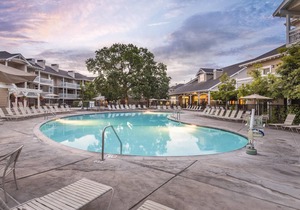 Windsor, CA: Sonoma 1 Bedroom Condo w/Fireplace, Resort Pool, Spa, WiFi & More!