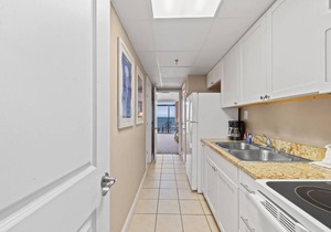 Winter Rates! Flawless Direct Oceanfront Suite