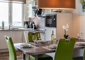 With sea view and balcony, use of swimming pool and sauna - Sea view apartment 70
