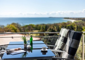 With sea view and balcony, use of swimming pool and sauna - Sea view apartment 70
