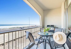 Witsand 102 by Host Agents