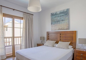 Wonderful Costa Teguise Villa | 5 Bedrooms | Villa Caletas Teguise | Perfect For A Large Group | Private Pool