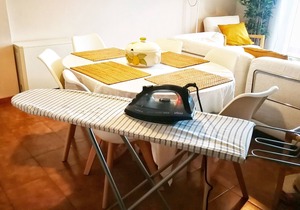 Wonderful sea view! In front of the beach. 5 km from Sanxenxo. Free WIFI