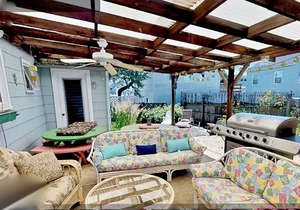 X-Large Home - Ocean Block - 240 ft. from Beach - Historic 9 bedroom