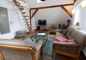 XXL Ferienhaus mit Sauna in Upost