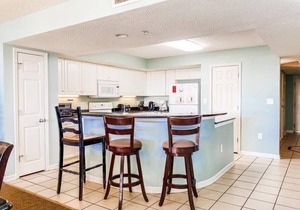 Yacht Club Waterfront Villa 15000sf Pool Hot Tub