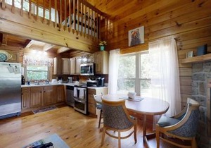 Yellow Cabin on the River cabin