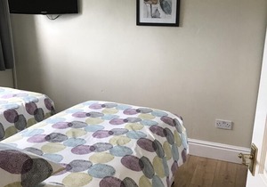 Yew Tree Bungalow, Onneley, Cheshire - Sleeps 4