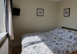 Yew Tree Bungalow, Onneley, Cheshire - Sleeps 4