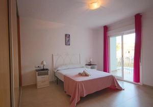 Zahara de los Atunes Apartment, Urb. Zahazar-la Zarzuela 3 bedroom (s)