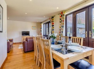 Derw Cottages | Trefeglwys