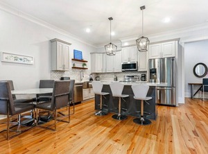 Factors New Orleans | Faubourg Lafayette