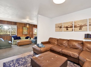 Chipmunk Treehouse | Upper Moonridge