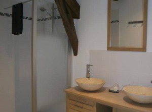Shower Toilet | Saint-Medard-de-Presque