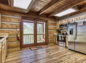 Bear Leave | Pigeon Forge