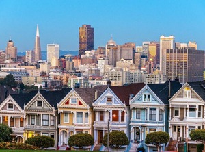 An Adventure Awaits Breakfast Jacuzzi | East End