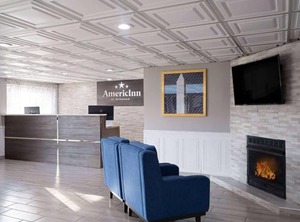 Naperville Inn | Woodstock